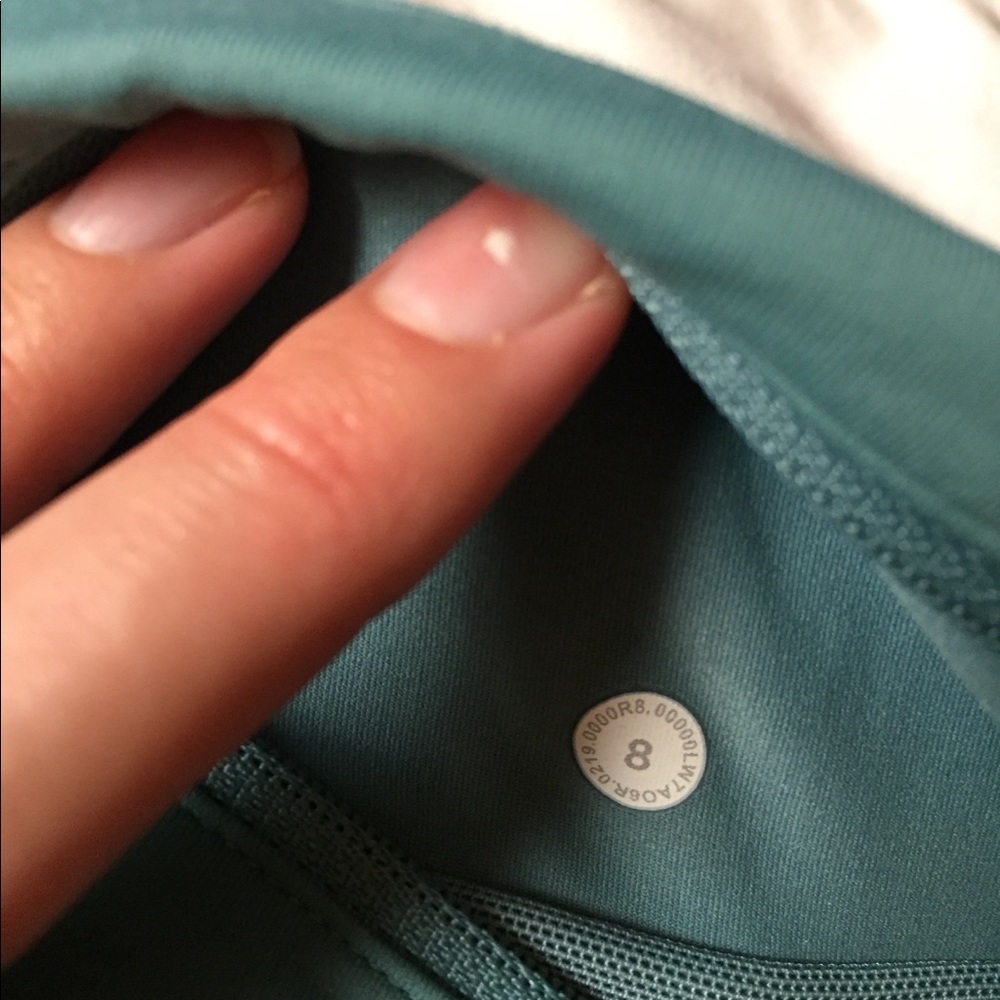 Lululemon Speed Up Shorts (Sold off posh) - Picture 4 of 4